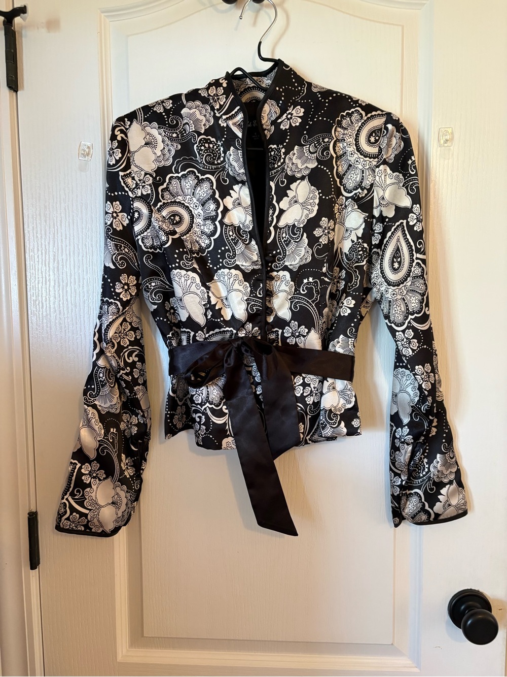 Black & White Paisley Satin Tie-Waist Blouse